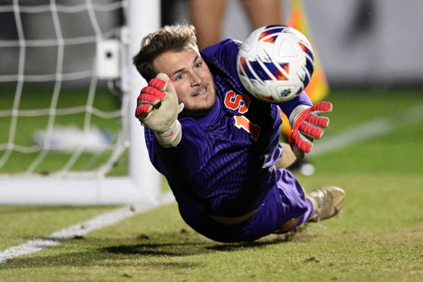 通过坚固的 通过坚固的